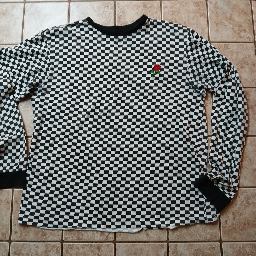 #0187 Women's Eighty Eight Checkered Sweater Size Large